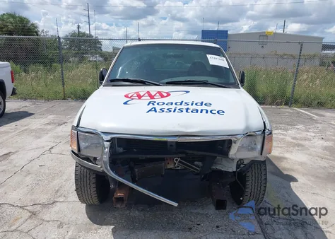 2003 Ford F-150 Xl/Xlt z USA, uszkodzony, nr VIN 2FTPF17L13CB10958